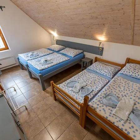 Modrá Vrata Apartamento Stribrec