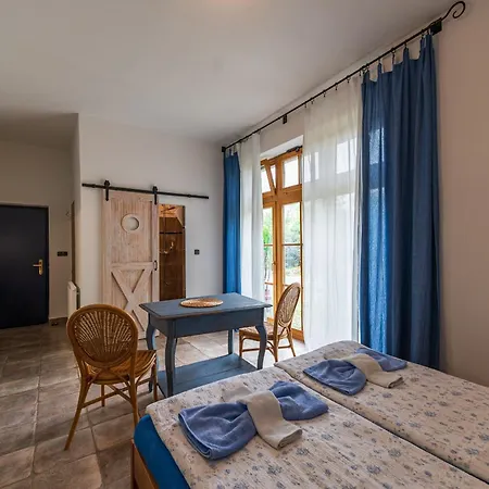 Apartmany Modra Vrata Stribrec